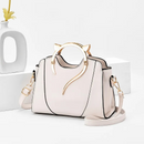 Bolsa Feminina - Design de Gatinho Elegante em Couro PU.