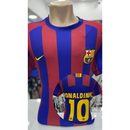 CAMISETA PREMIUM DO BARCELONA RETRO RONALDINHO 10