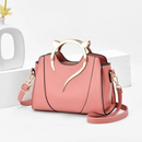 Bolsa Feminina - Design de Gatinho Elegante em Couro PU.