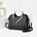 Bolsa Feminina - Design de Gatinho Elegante em Couro PU.